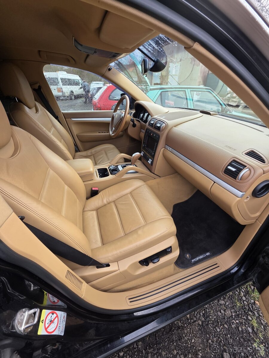 Porsche Cayenne 3.6 V6 213 kW - 11