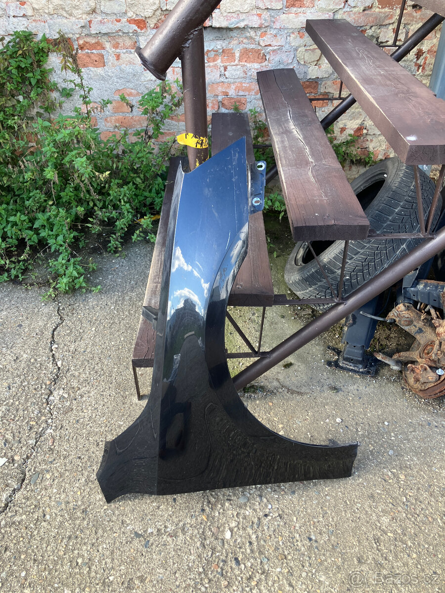 predni blatnik skoda octavia III pravy 12- cerny - 11