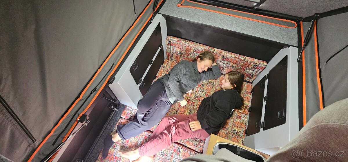 Expediční toyota Tundra - 11