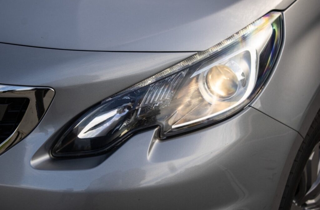 Peugeot 2008 1.2 PureTech Style - 11