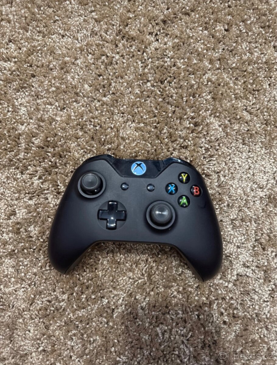 Xbox one 365gb + xbox ovladač - 11
