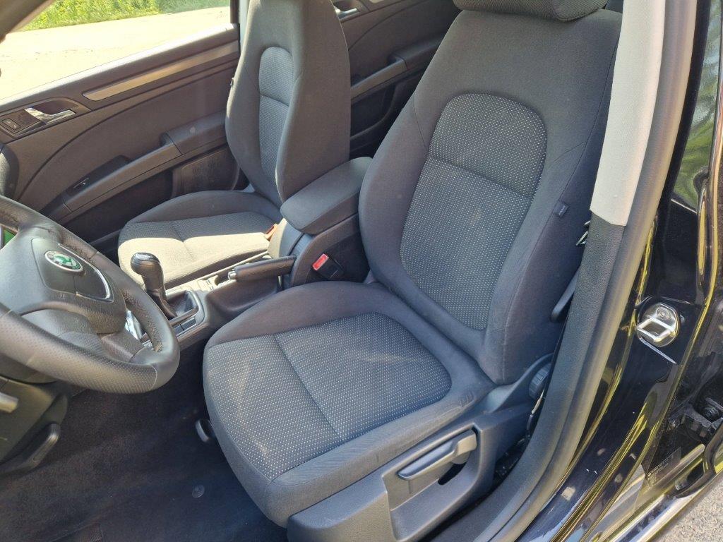 Škoda Superb 2 1,4 TSI, 92 KW xenony, vyhř. sed. - 11