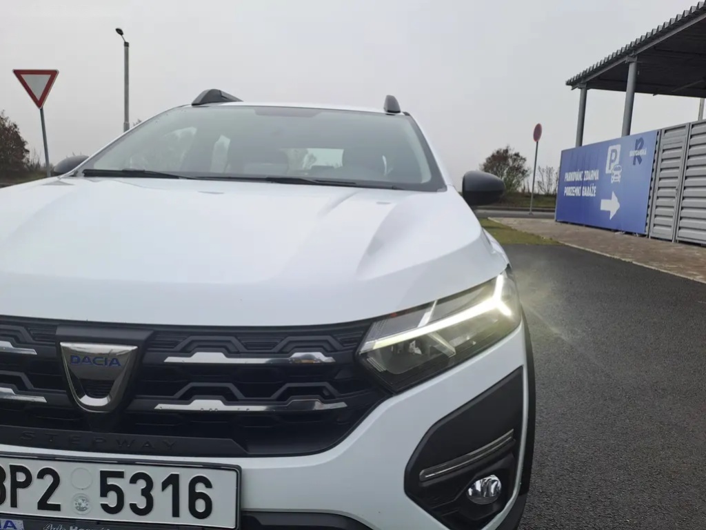 Dacia Sandero, 1.0TCE LPG STEPWAY PERFEKTNÍ - 11