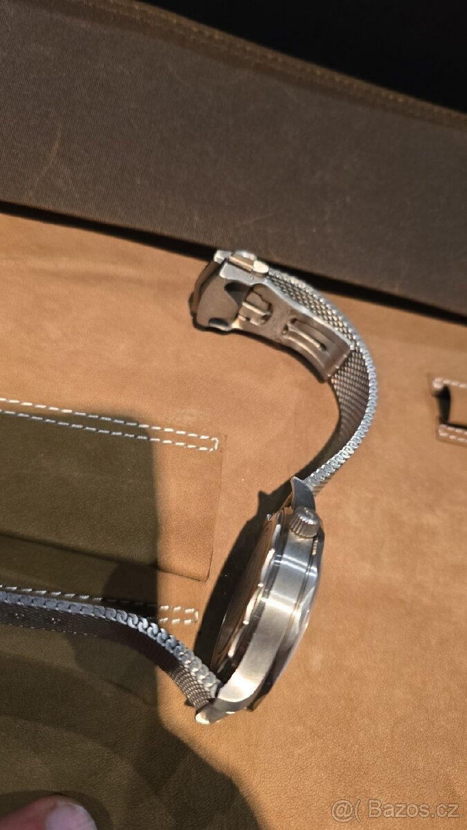 Omega Seamaster 300m Diver 007 Bond - 11