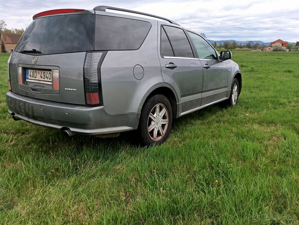 Cadillac SRX V6 VYMĚNÍM - 11