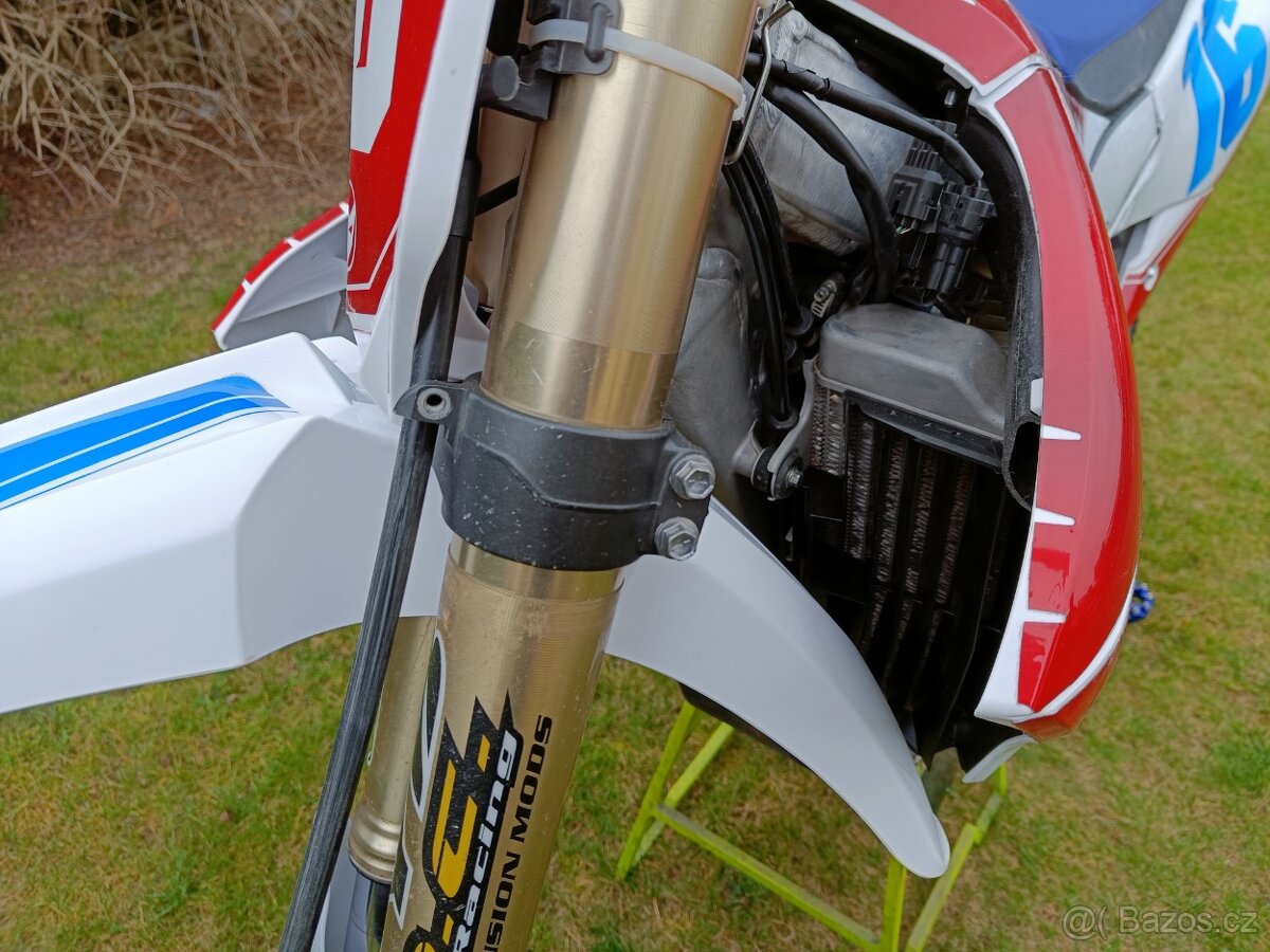 Yamaha YZ450F 2018 - 11