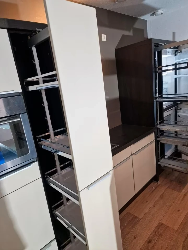 Moderní kuchyně s ostrůvkem (1112.312) - 11