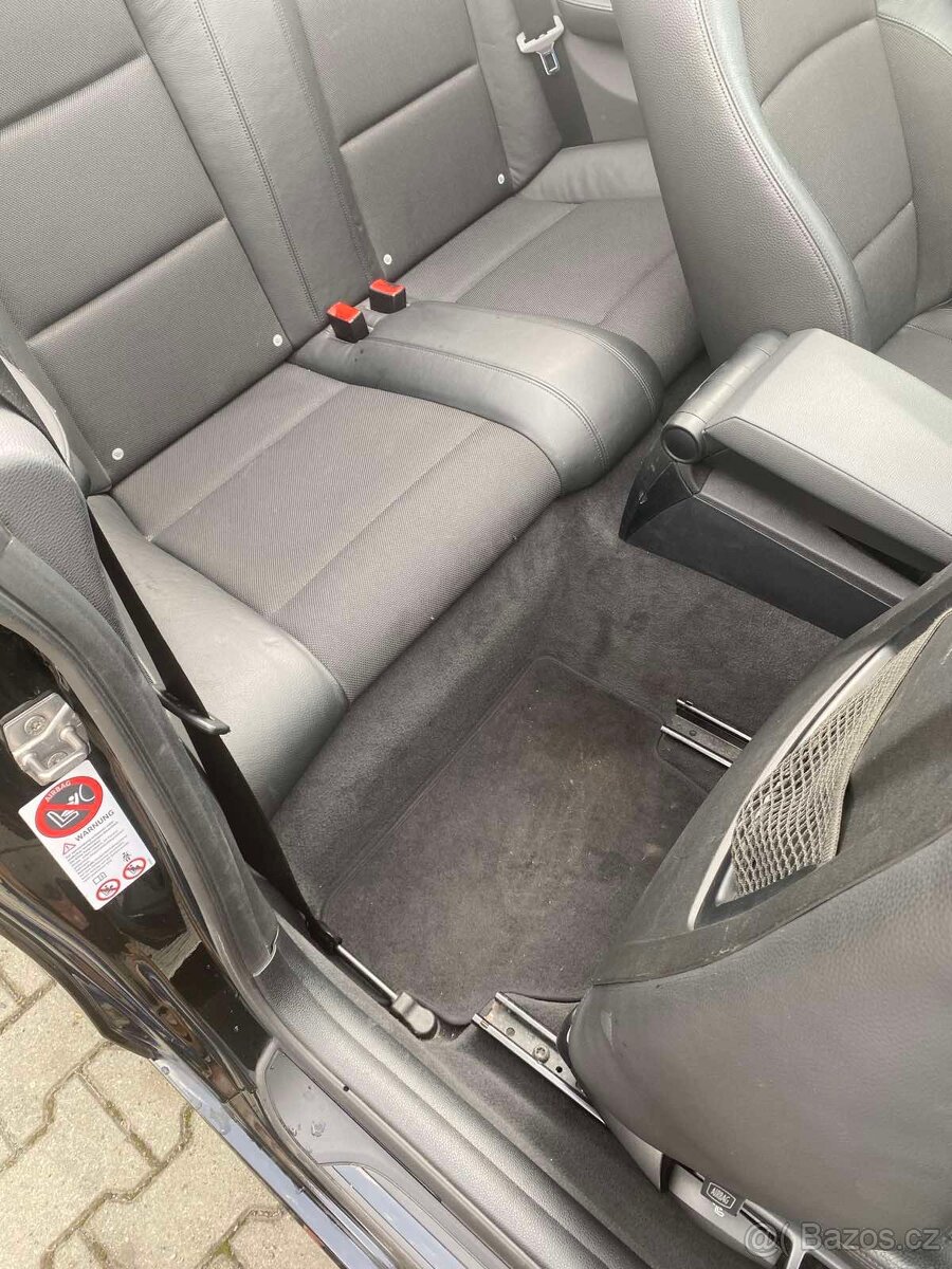 BMW 120D E88 105 kW CABRIO AUTOMAT Rok výroby 2011 facelift - 11