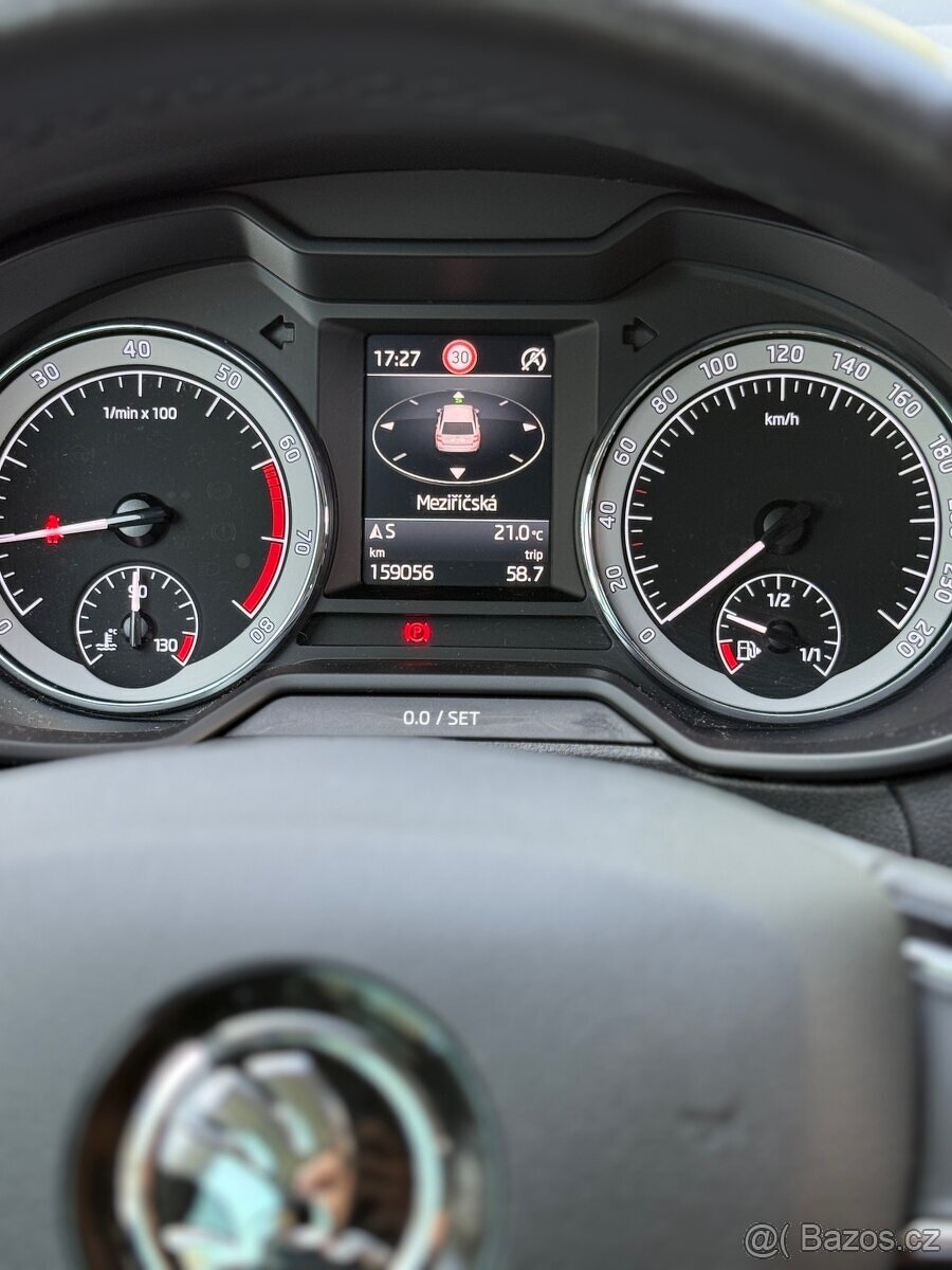 Škoda Octavia kombi 1.0TSI 85kw--manuál--11/2019--158.000km - 11