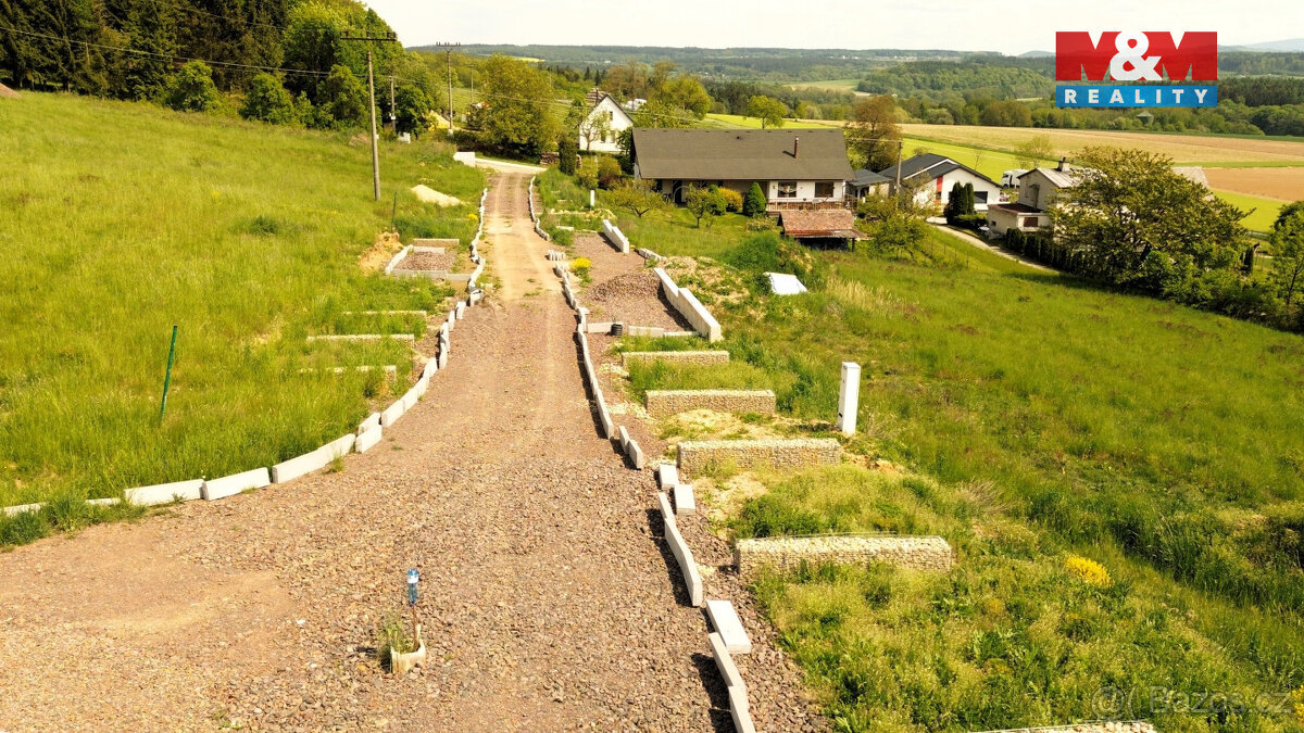 Prodej pozemku k bydlení, 1547 m², Žernov, ul. Žernov - 11