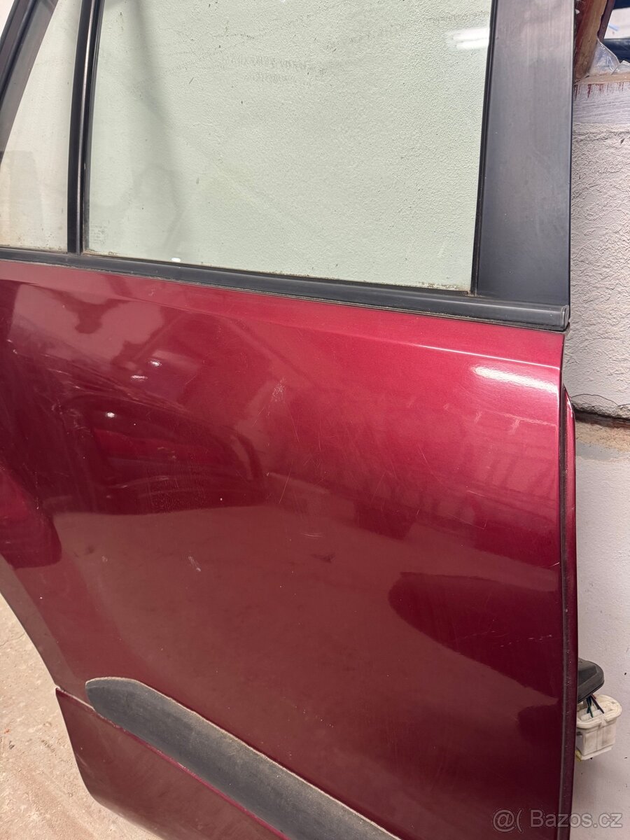 Suzuki Grand Vitara 3 2005-08, pravé dveře - 11