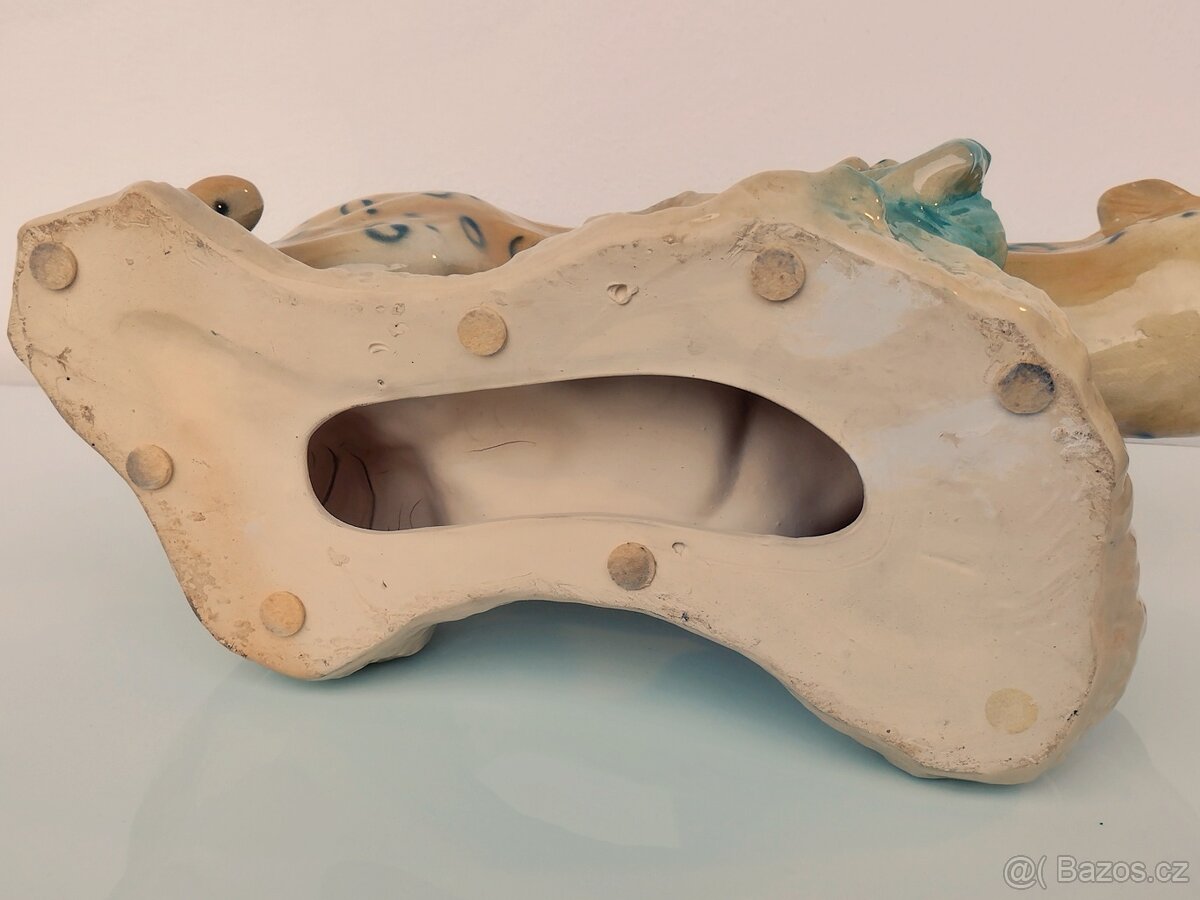 Velká stará socha geparda/levharta - 11