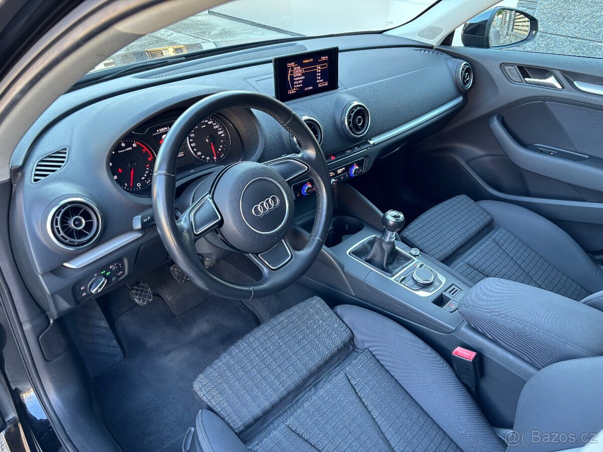 Audi A3 Sportback S-line 1,4 TFSI - 11