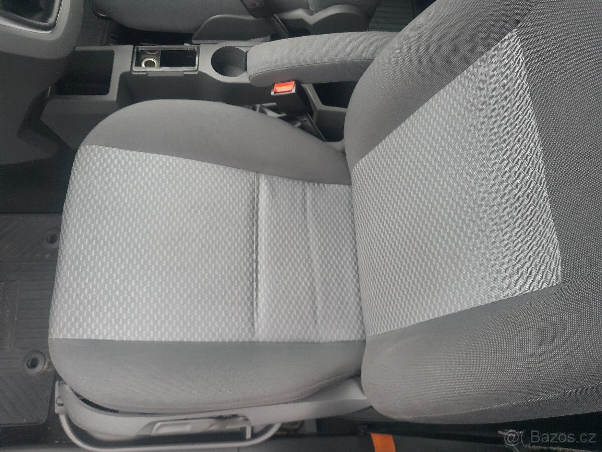 Ford Focus C-MAX, 1.8i, 88kW, 2004, Dobrý stav - 11