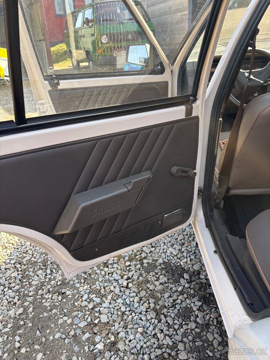 Škoda Favorit 136 L - 11