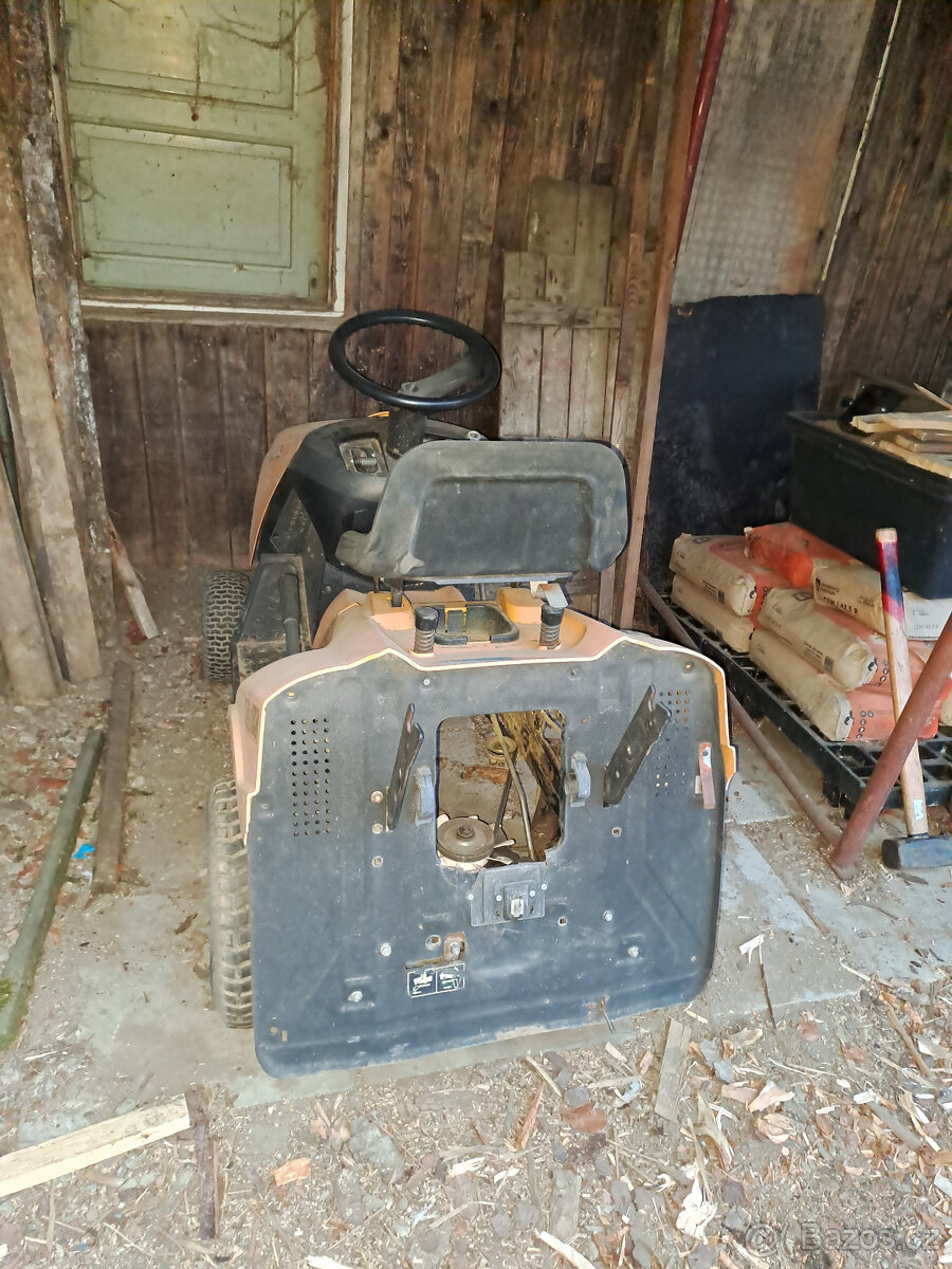 Stiga - Estate zahradní traktor - 11