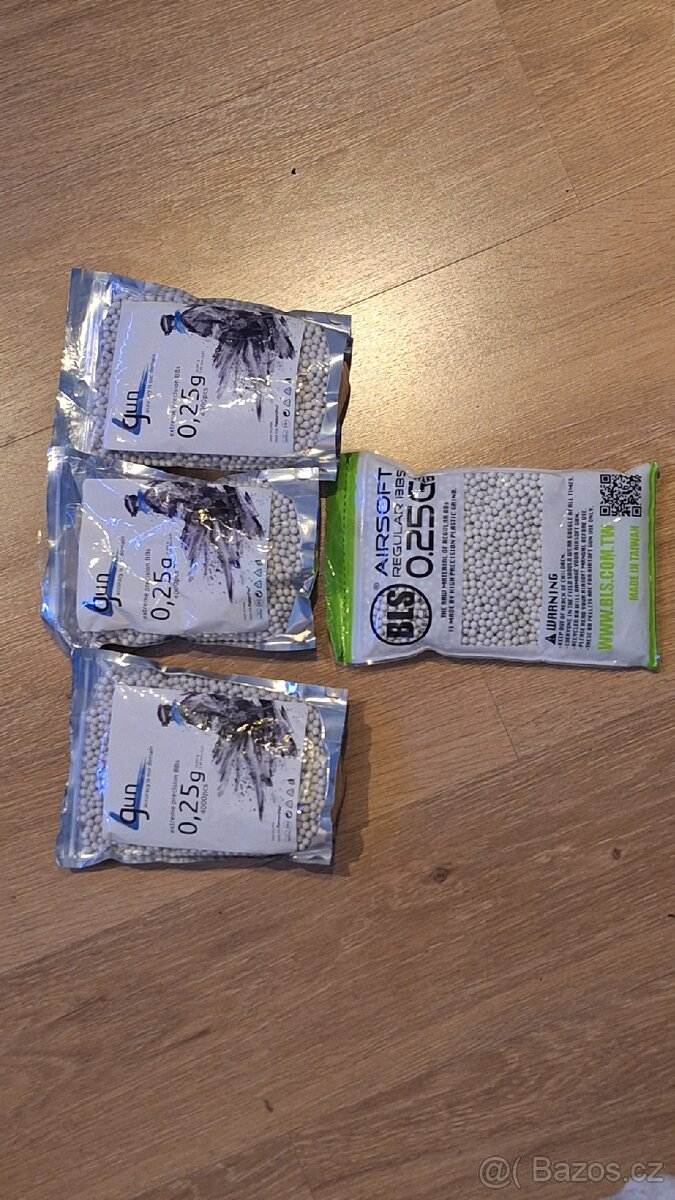 Airsoftová zbraň M4, celokov, černá CYMA + vybavení - 11