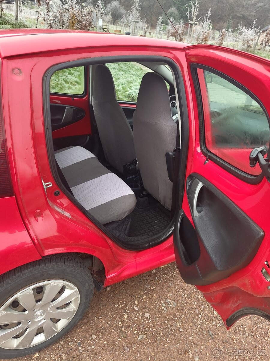 Peugeot 107 1.0 - 11