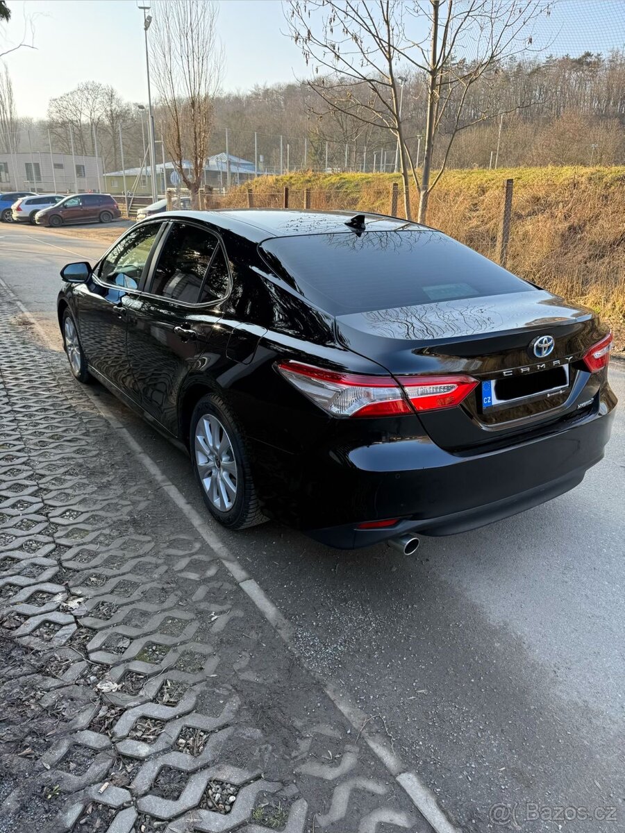 Toyota Camry - 11