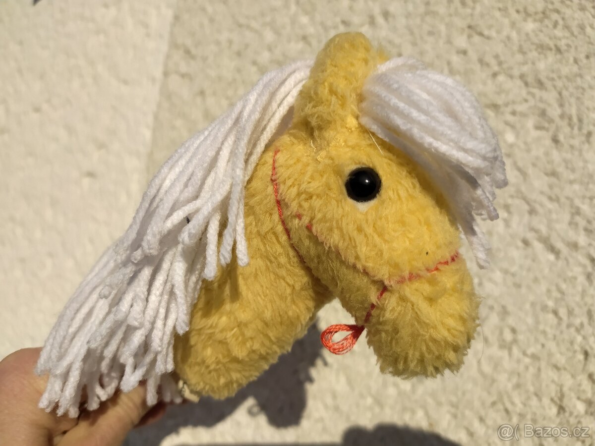 Hobby horse přívěsek, dekorace - 11