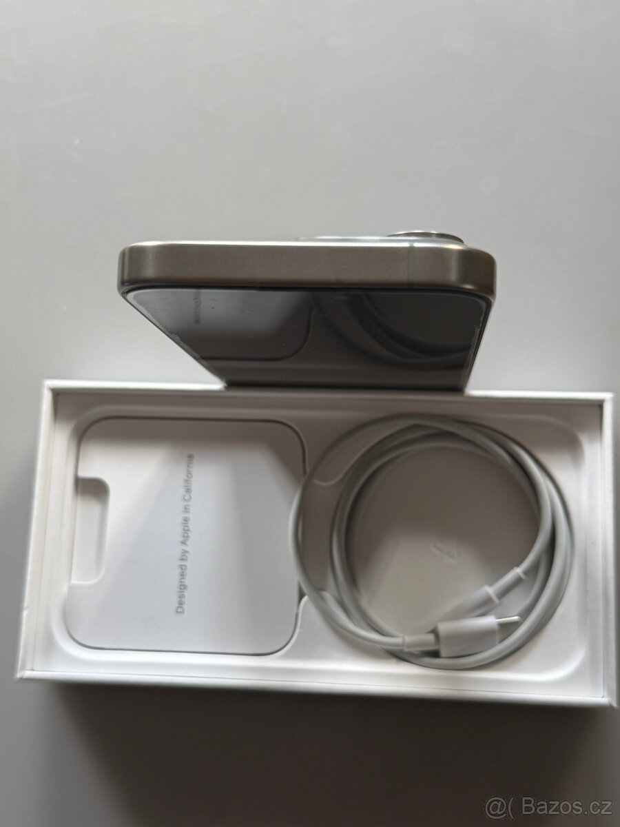 Telefon Apple Iphone 15 Pro v záruce - 11