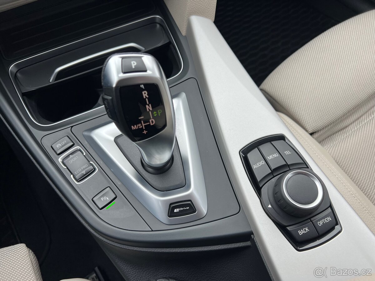BMW 330e 185kw ČR LED memory nelakováno nebouráno - 11