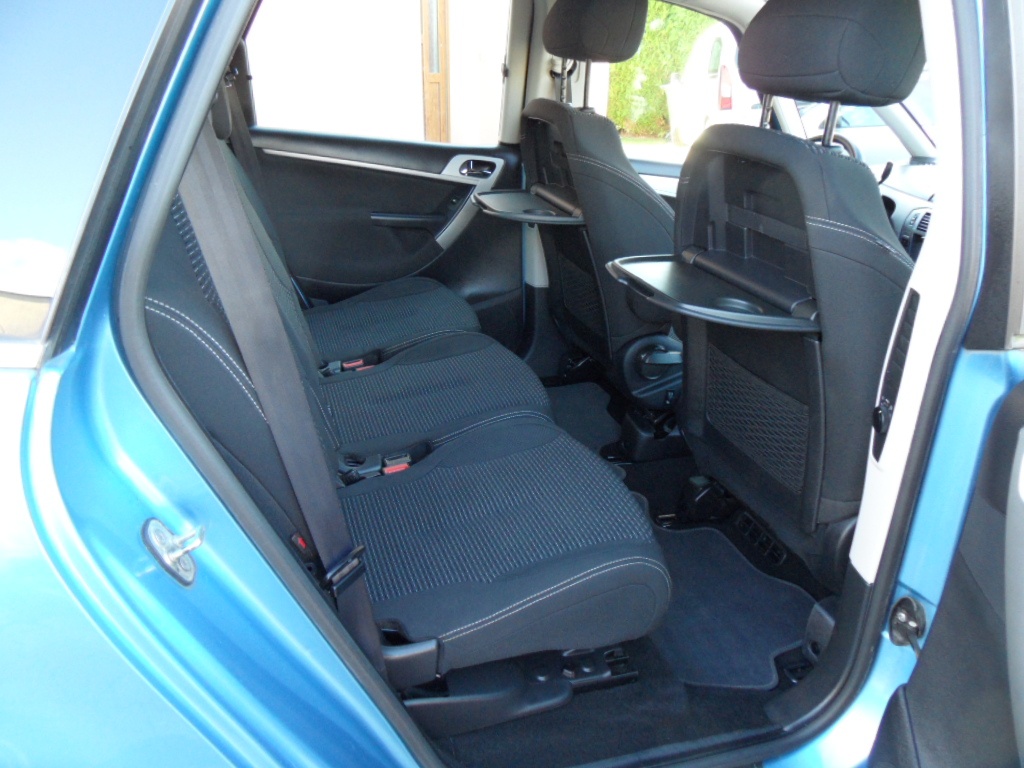 Citroen C4 Picasso 1.6 HDi,1,maj,naj.117000km,krásný stav - 11