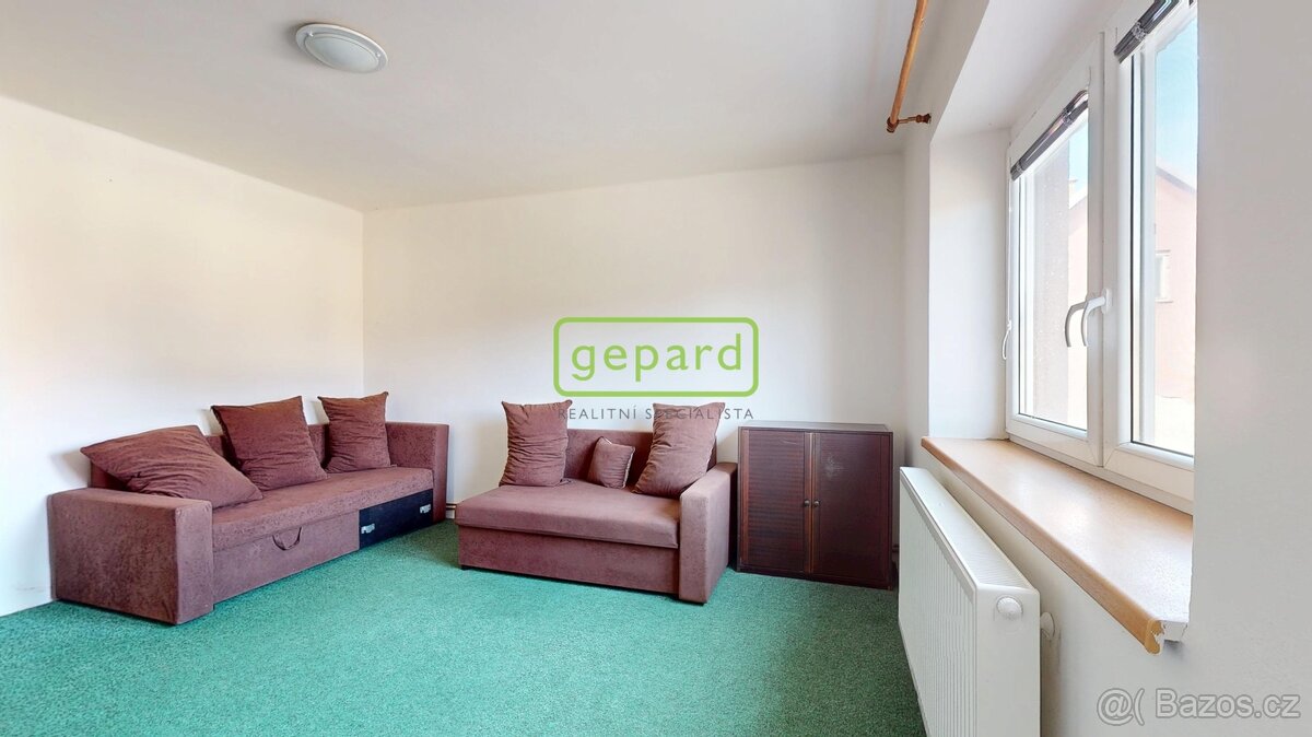 Rodinný dům v obci Poličná u Valašského Meziříčí, okres Vset - 11