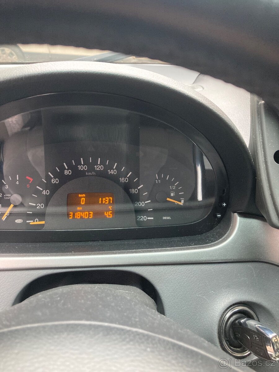 Mercedes- benz viano W639 2,2 cdi, trend - 11