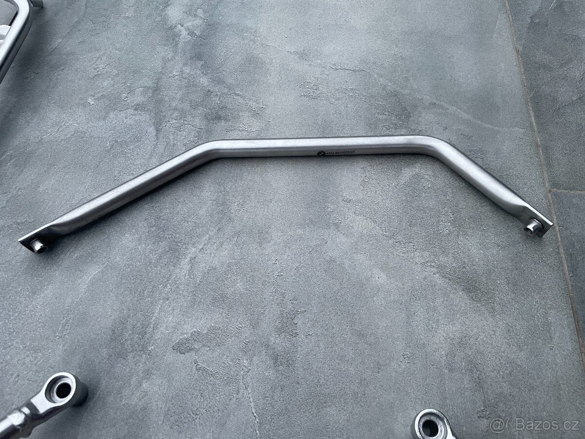 Nosič na bočné kufre BMW R1200GS - 11