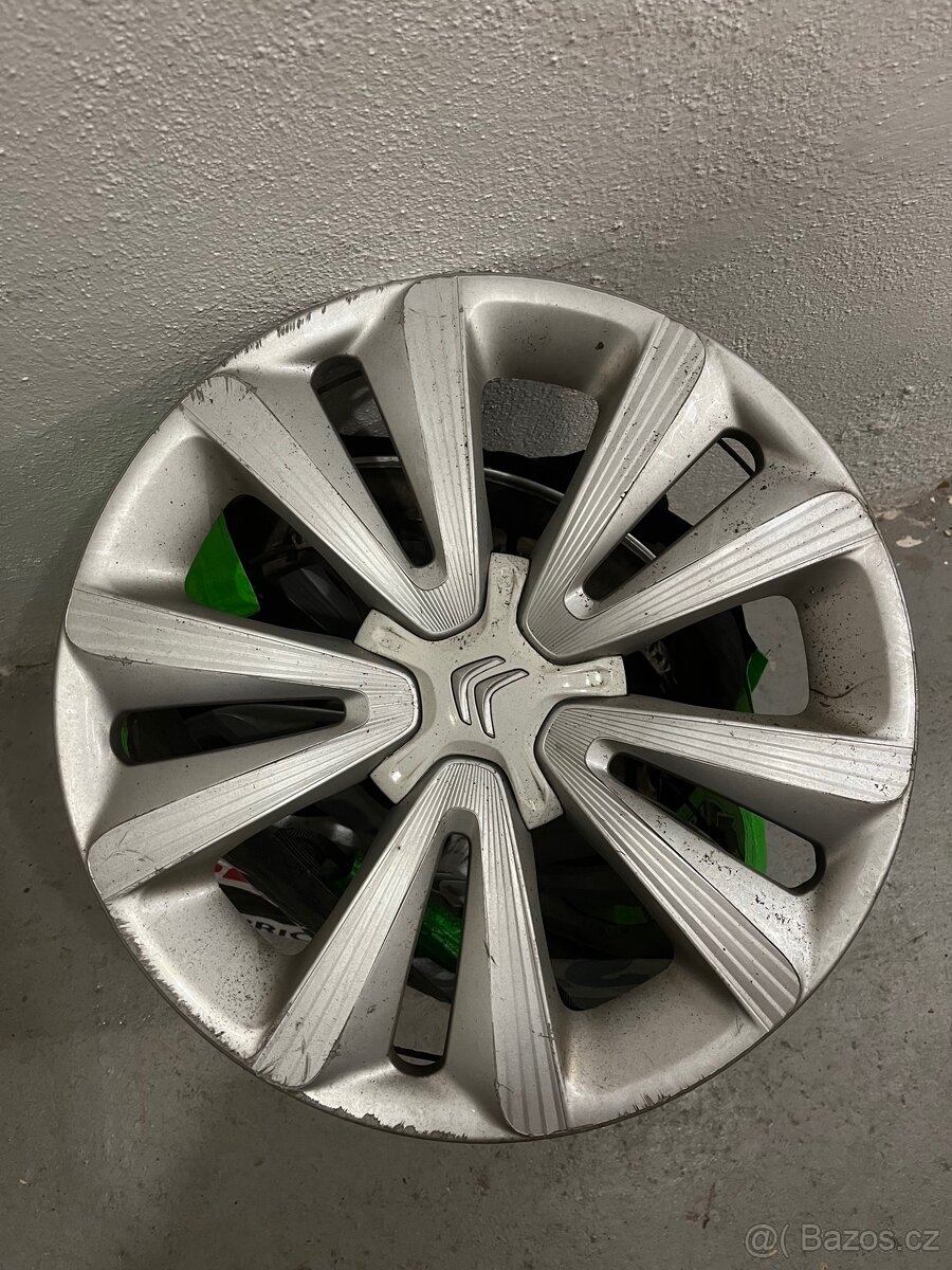Nokian Tyres WetProof 195/55 R16 + puklice - 11