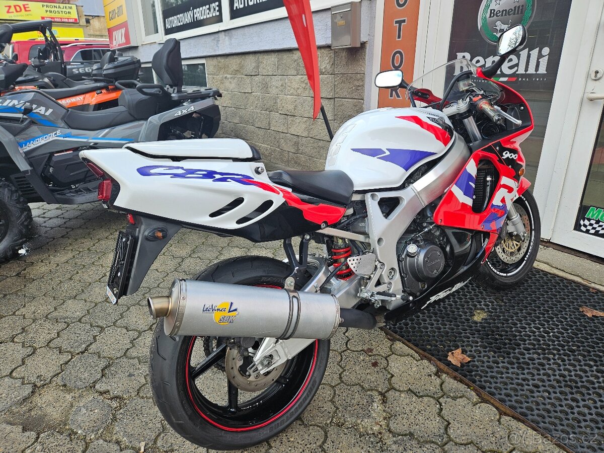Honda CBR 900 RR, LEGENDÁRNÍ STROJ SKLADEM, nové pneu - 11
