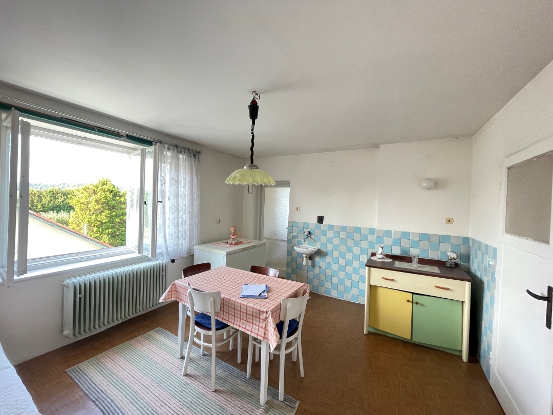 Rod.dům 5+1, garáž, zahrada v obci Rapotín, okr. Šumperk - 11