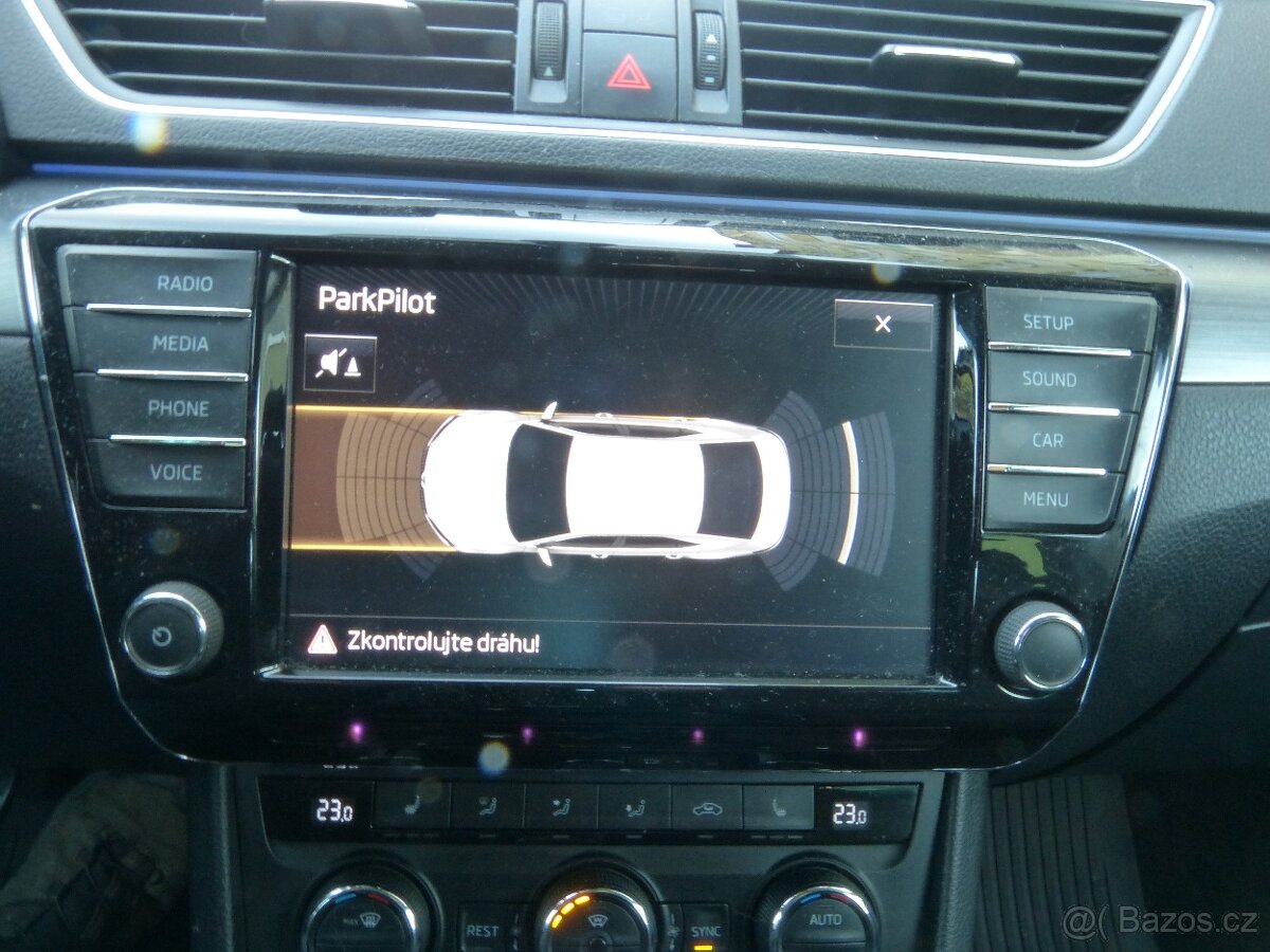 Skoda Superb 3 110 KW Limusina-cz - 11