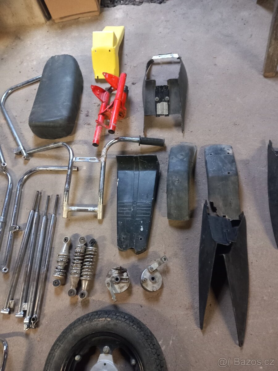 Moped Stella a Stella-Pento ruzne dily - 11