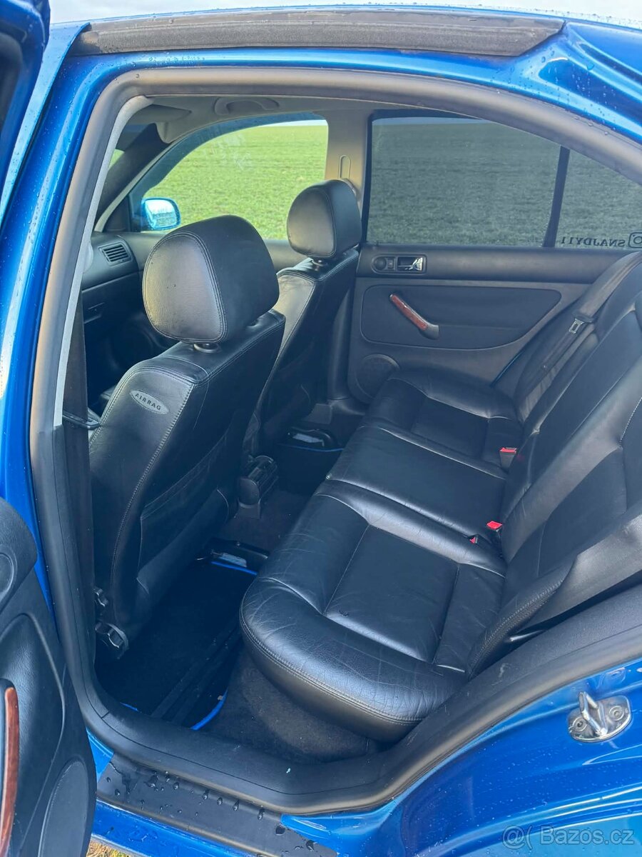 Volkswagen Bora 2.8 VR6 - 11