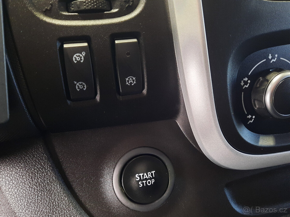 Renault Trafic 2,0 DCi - LED, Navi, Ťažné - 11