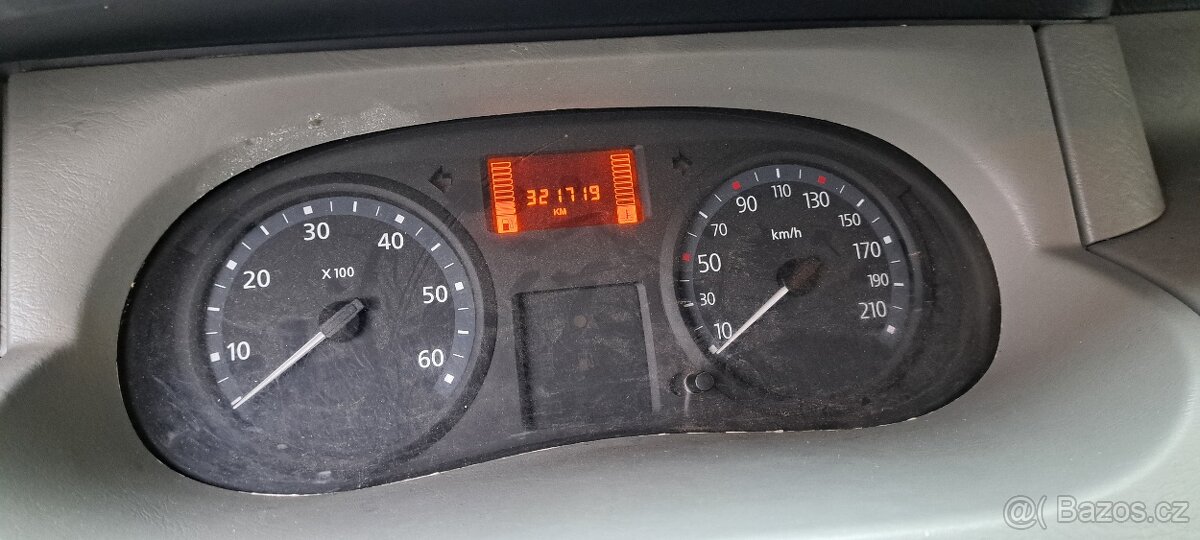 Renault Trafic 2.0dci automat - 11