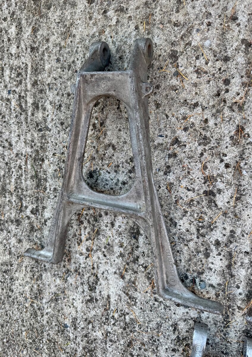 Jawa 250 350 sport, calif, ČZ - stojany 19 kola - 11