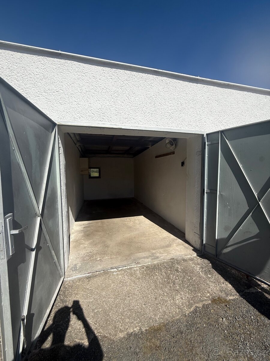 Pronájem bytu 3+1, garáž, sklep - 11