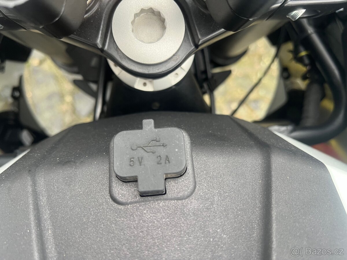 Benelli trk 251 ZÁRUKA - 11