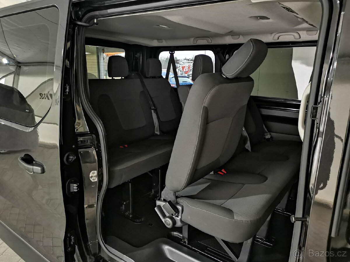 R. Trafic 2.0 Dci, 107KW, 8míst, LED, BT, Kamera, ZÁRUKA - 11