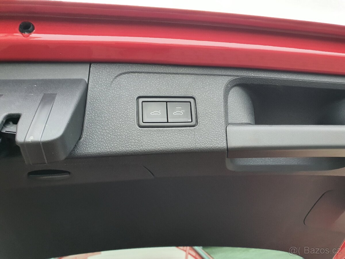 VW Passat B8 GTE Variant 1.4TSI 160kW DSG - záruka Autodraft - 11