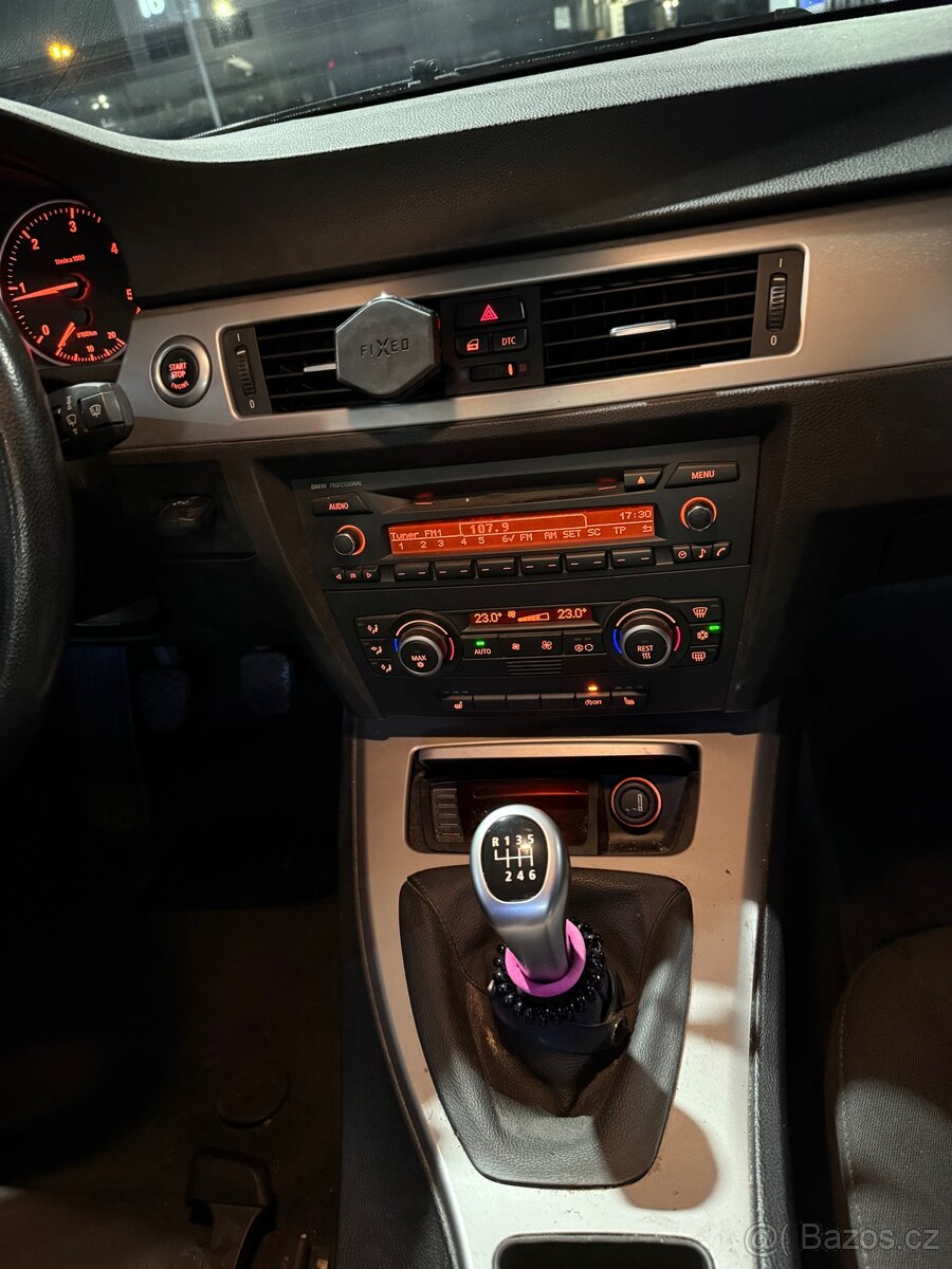 BMW E90 318d 105kW - 11