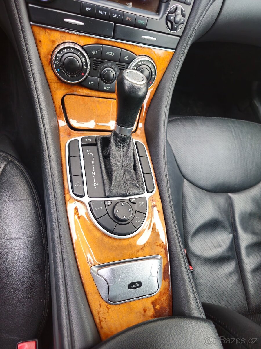 Mercedes Benz SL550 - 11