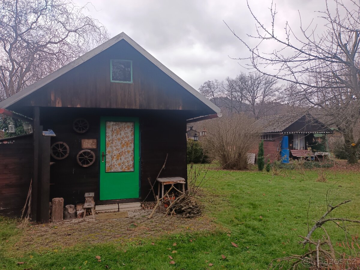 Zahrada s chatkou - 11