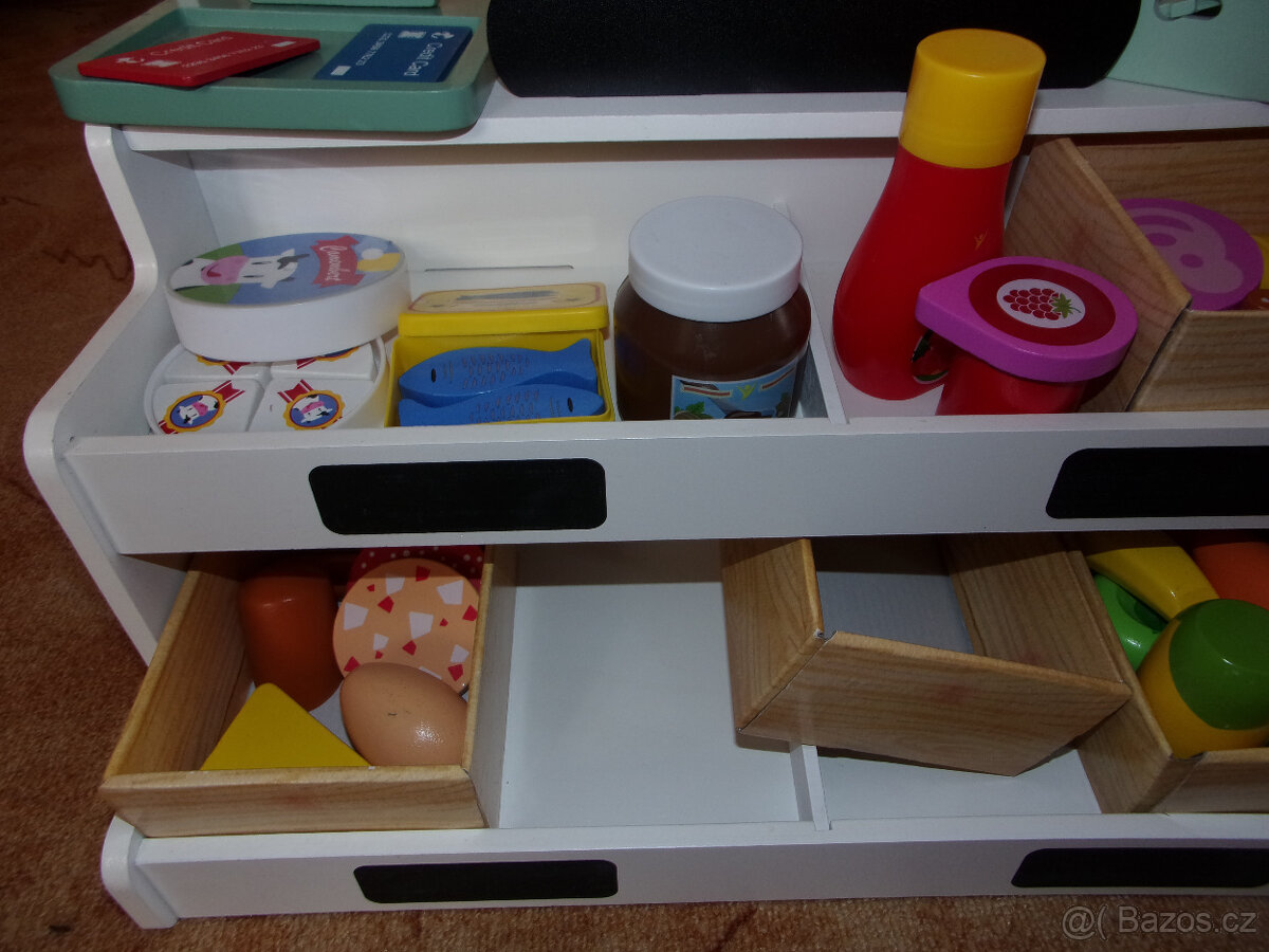 Stolní hry a hračky - 11