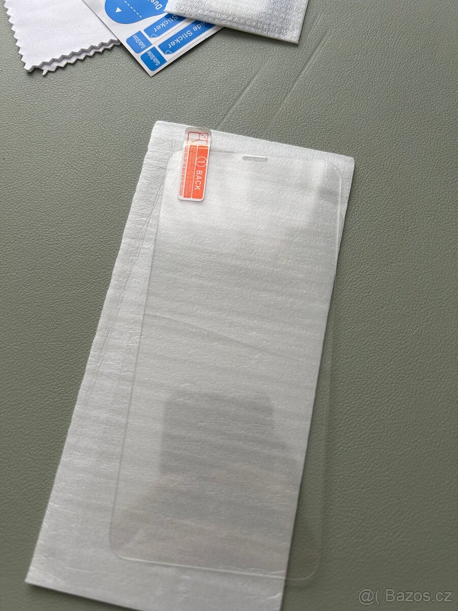 Obaly na iPhone 11 - 11