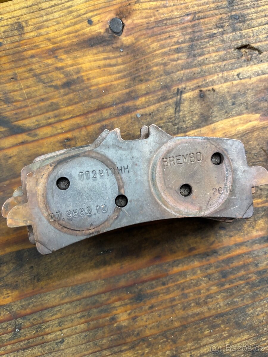 Závodní brzdové destičky SBS, Brembo. Pro Třmeny M50 - 11