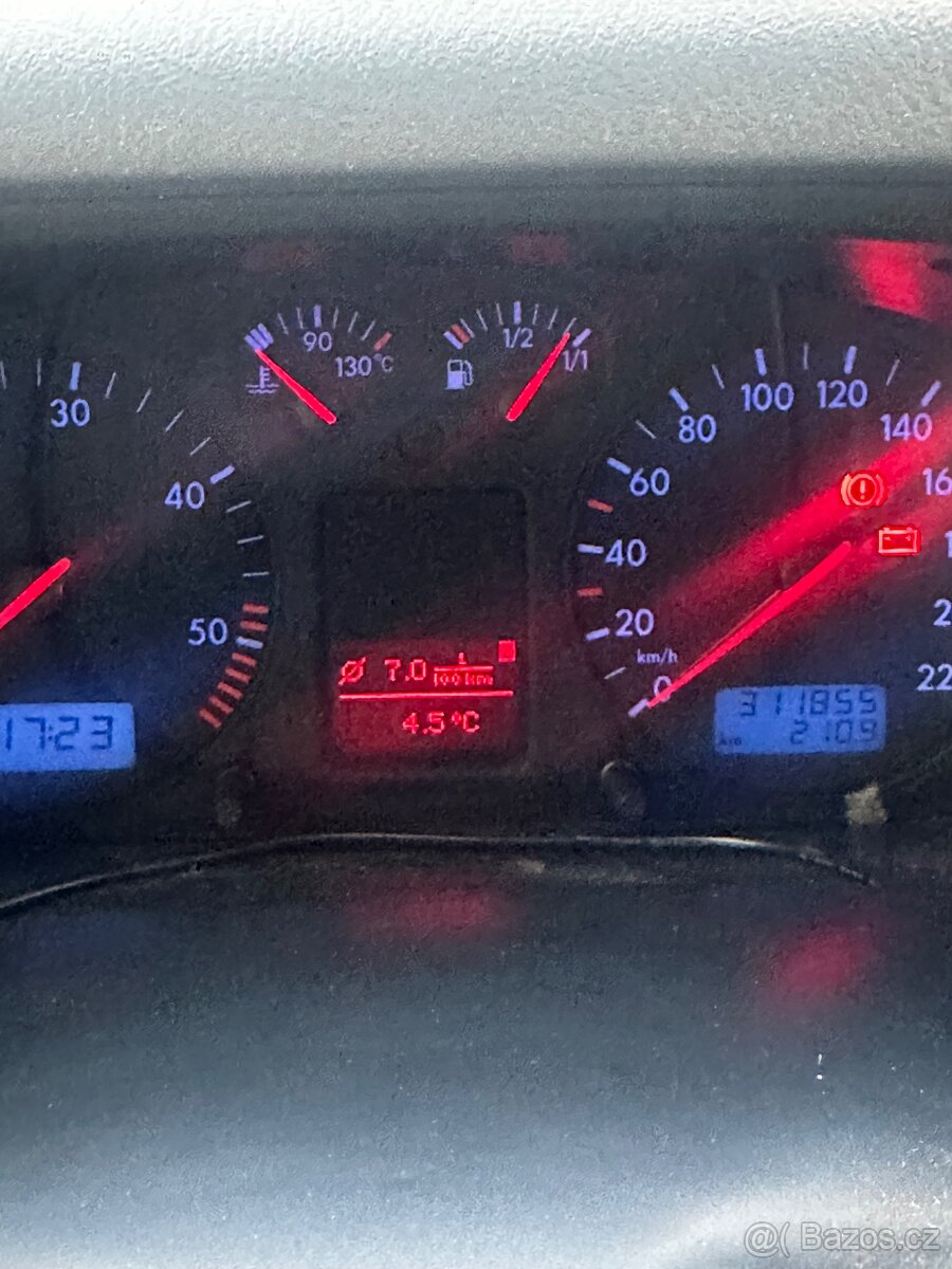 VW Caravelle T4 - 11